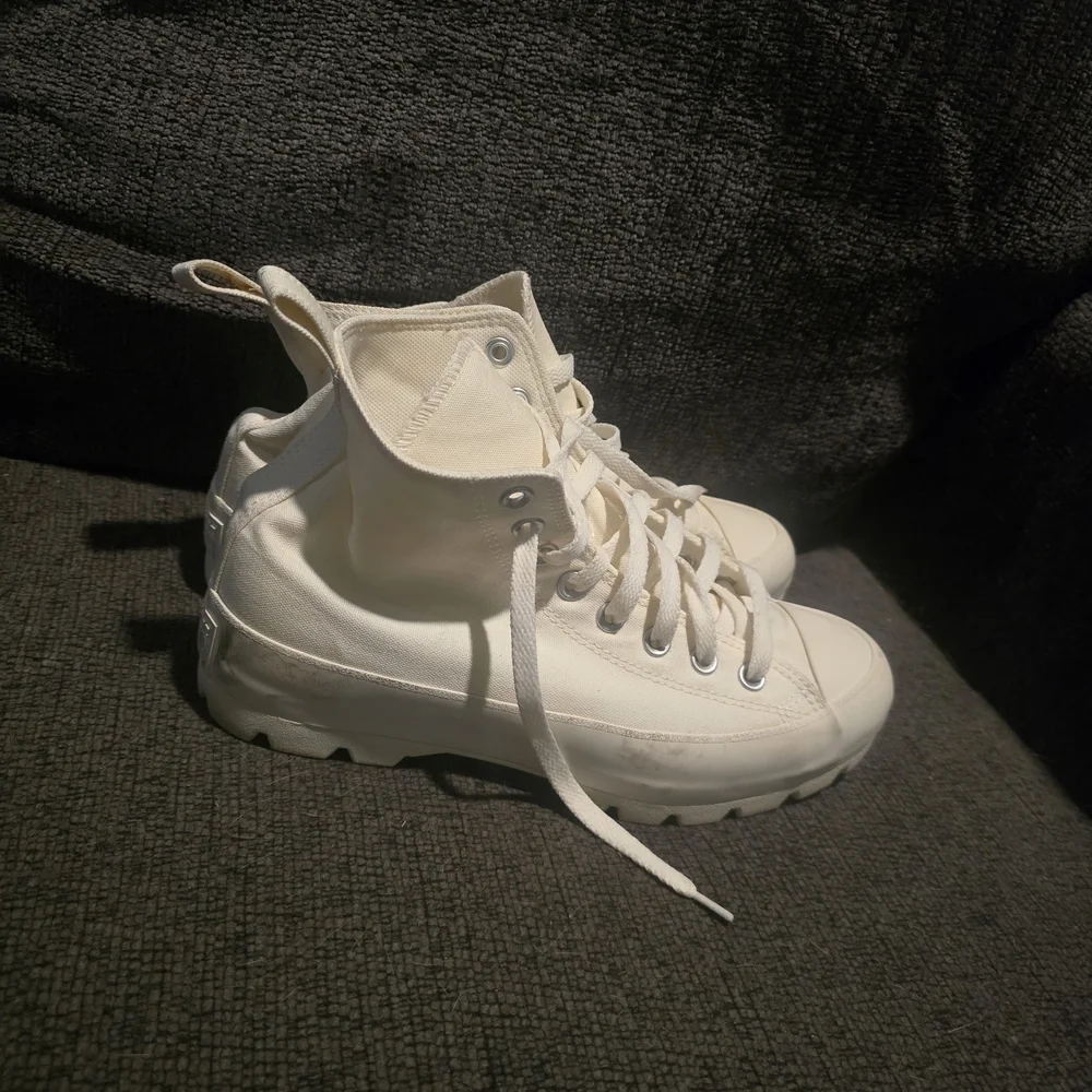 Converse Women's White High-Top Lug Sole Sneakers - Picture 3 of 6